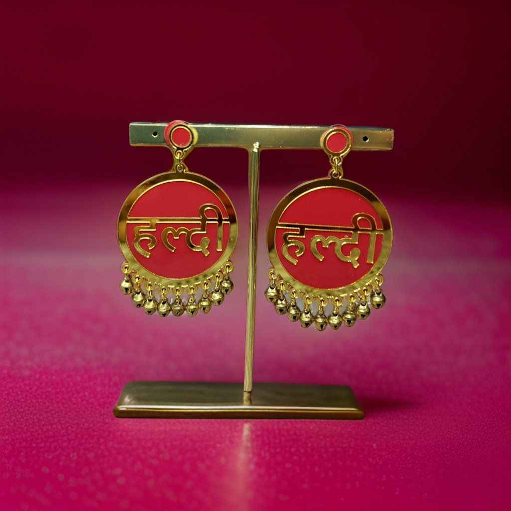 This beautiful earring is perfect for adding a touch of style to your look. It's crafted with care to ensure both durability and elegance. The sleek design and high-quality materials make it an ideal accessory for any occasion.