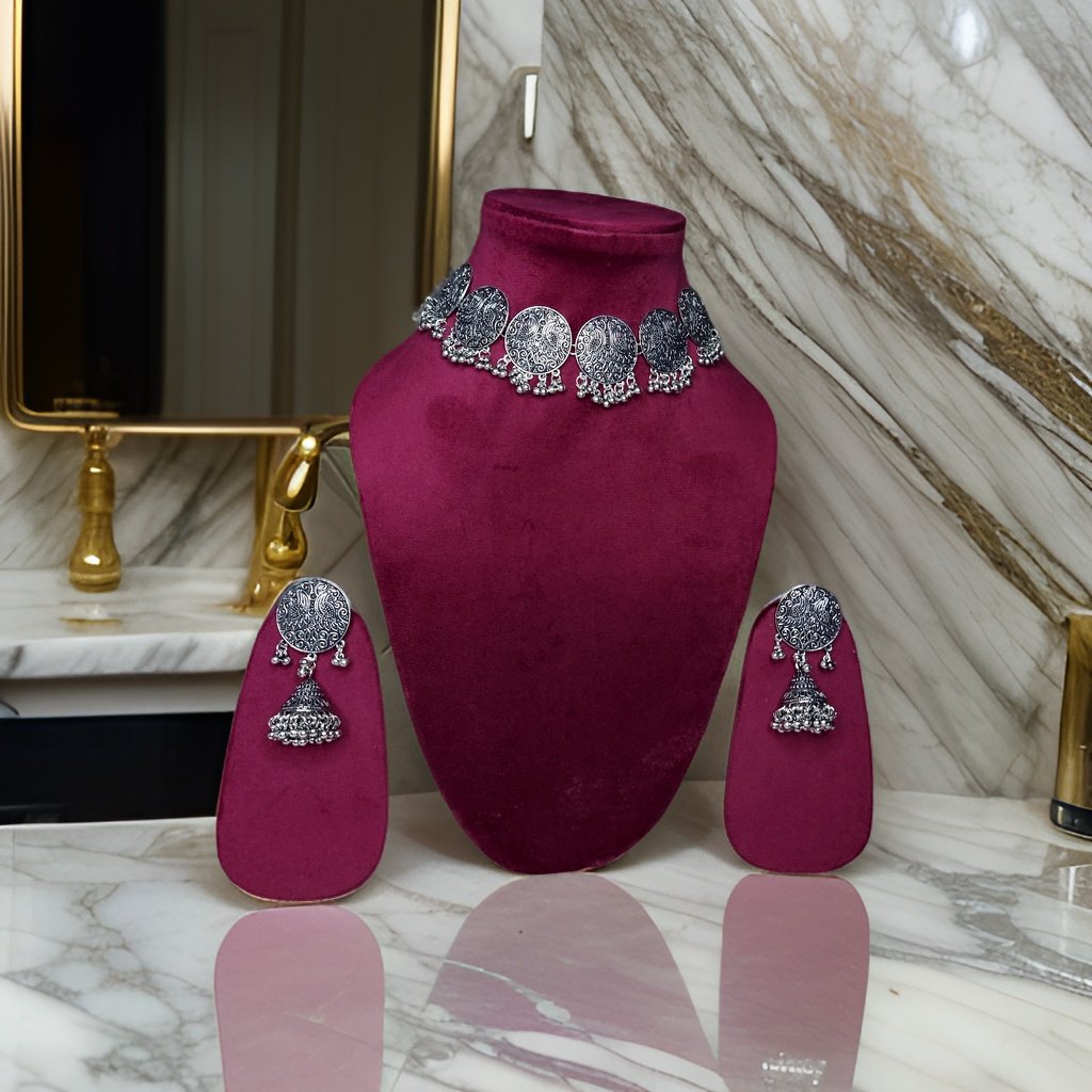 Elevate your look with our Kuhu Necklace. This stunning piece exudes sophistication with its timeless design and superior craftsmanship. Whether worn alone or layered with other necklaces, it adds a touch of glamour to any outfit.