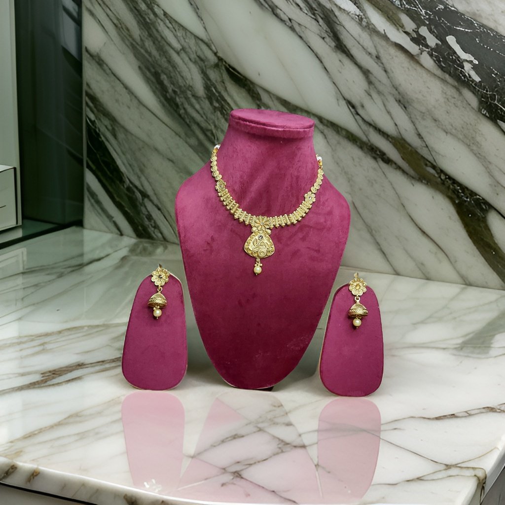 Elevate your look with our Kuhu Necklace. This stunning piece exudes sophistication with its timeless design and superior craftsmanship. Whether worn alone or layered with other necklaces, it adds a touch of glamour to any outfit.