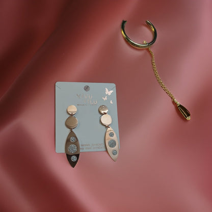 This beautiful earring is perfect for adding a touch of style to your look. It's crafted with care to ensure both durability and elegance. The sleek design and high-quality materials make it an ideal accessory for any occasion.