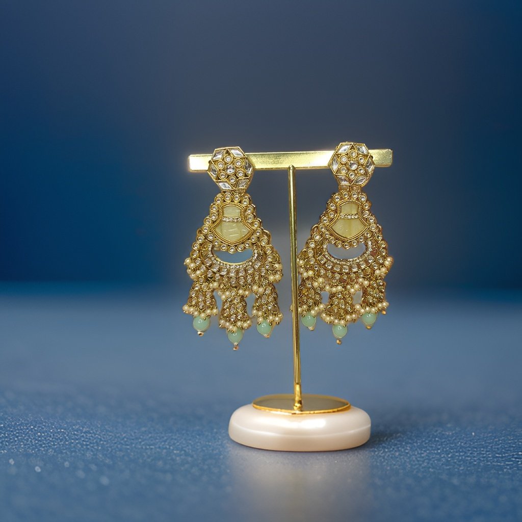 This beautiful earring is perfect for adding a touch of style to your look. It's crafted with care to ensure both durability and elegance. The sleek design and high-quality materials make it an ideal accessory for any occasion.