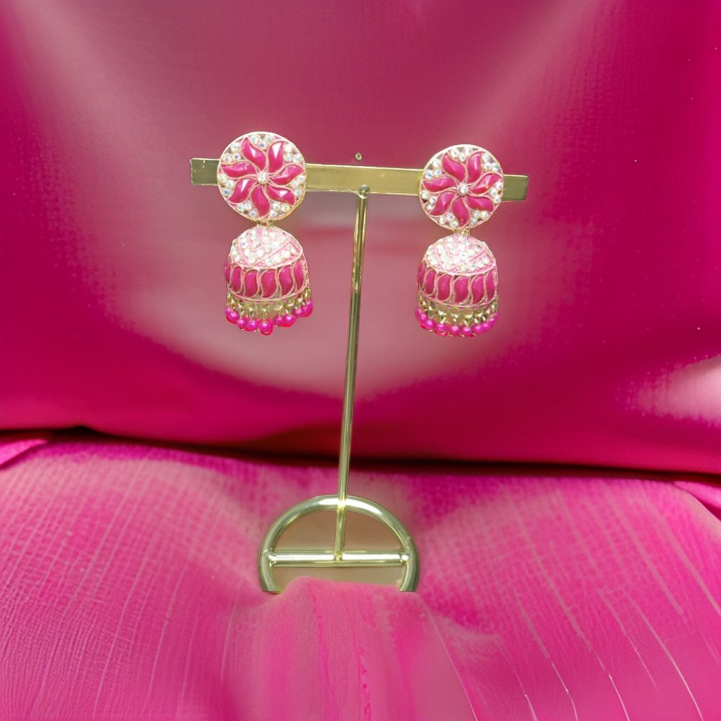 This beautiful earring is perfect for adding a touch of style to your look. It's crafted with care to ensure both durability and elegance. The sleek design and high-quality materials make it an ideal accessory for any occasion.