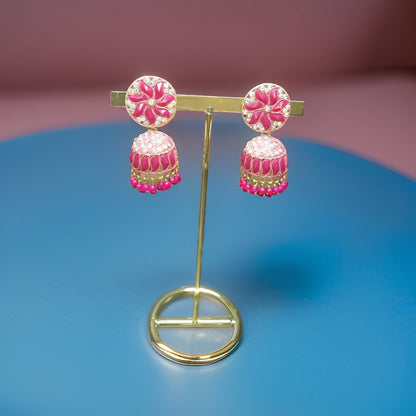 This beautiful earring is perfect for adding a touch of style to your look. It's crafted with care to ensure both durability and elegance. The sleek design and high-quality materials make it an ideal accessory for any occasion.