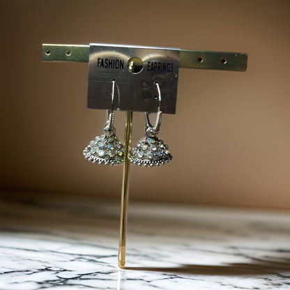 This beautiful earring is perfect for adding a touch of style to your look. It's crafted with care to ensure both durability and elegance. The sleek design and high-quality materials make it an ideal accessory for any occasion.
