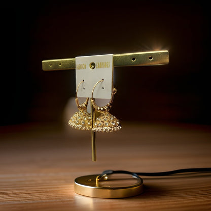 This beautiful earring is perfect for adding a touch of style to your look. It's crafted with care to ensure both durability and elegance. The sleek design and high-quality materials make it an ideal accessory for any occasion.
