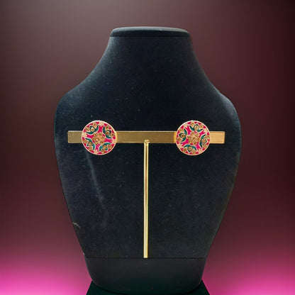 This beautiful earring is perfect for adding a touch of style to your look. It's crafted with care to ensure both durability and elegance. The sleek design and high-quality materials make it an ideal accessory for any occasion.