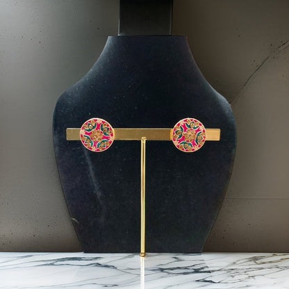 This beautiful earring is perfect for adding a touch of style to your look. It's crafted with care to ensure both durability and elegance. The sleek design and high-quality materials make it an ideal accessory for any occasion.