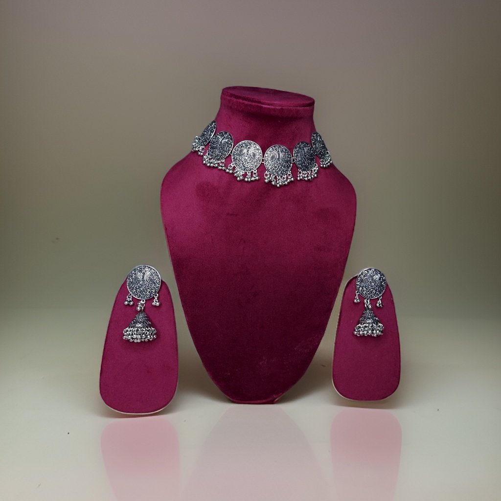 Elevate your look with our Kuhu Necklace. This stunning piece exudes sophistication with its timeless design and superior craftsmanship. Whether worn alone or layered with other necklaces, it adds a touch of glamour to any outfit.