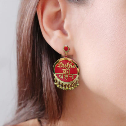 This beautiful earring is perfect for adding a touch of style to your look. It's crafted with care to ensure both durability and elegance. The sleek design and high-quality materials make it an ideal accessory for any occasion.